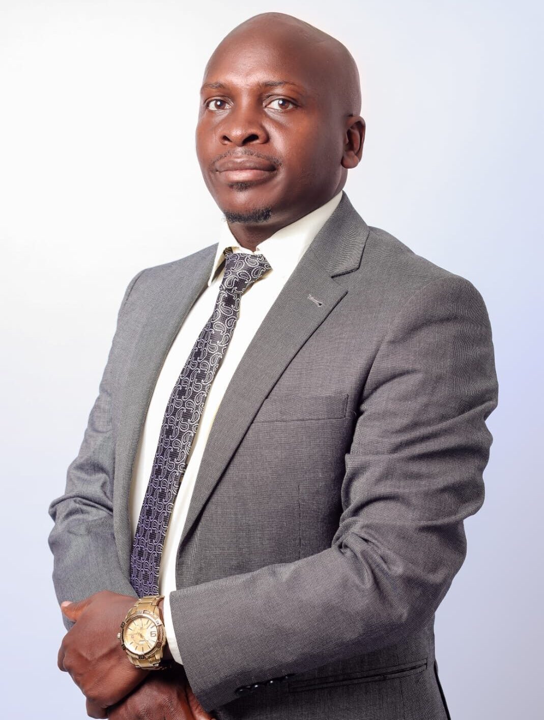 Hon.robinas oyaro makana