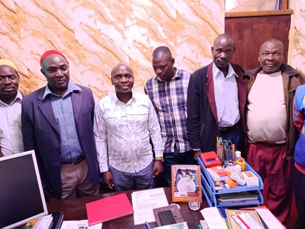 Makana meets group of elders from nakuru town west